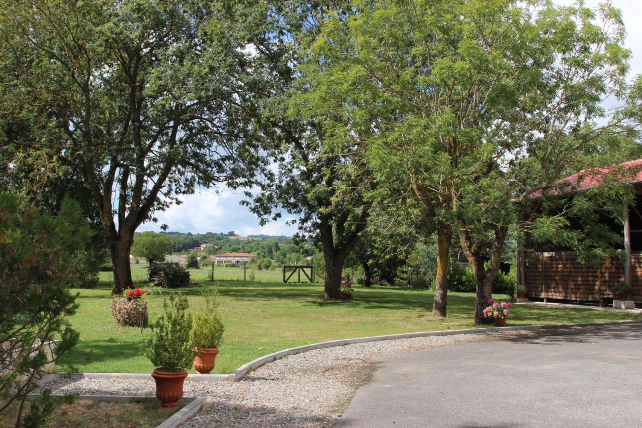 Ferme Aquinaut - Le Paradis Montesquieu-Volvestre Ngoại thất bức ảnh